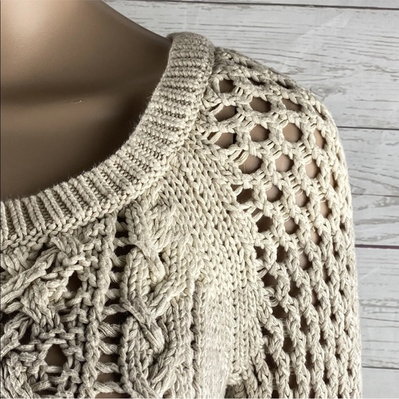 American Eagle Outfitters Sweater - Picture 4 of 12